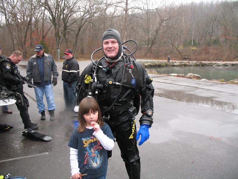 Bennett Springs 066.JPG - I was getting out of my drysuit, just started at any rate and my daughter Elizabeth wanted a picture.  My wife Judy caught her at what seems to be a bad moment, but it really wasn't.